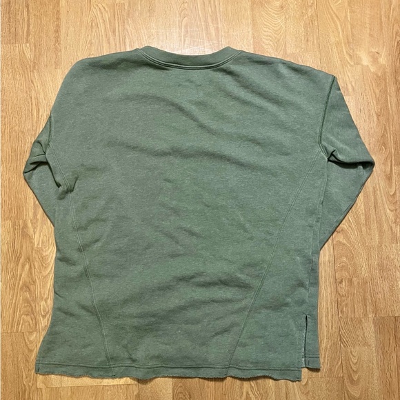 Soft faded green American Eagle crewneck - Picture 3 of 3